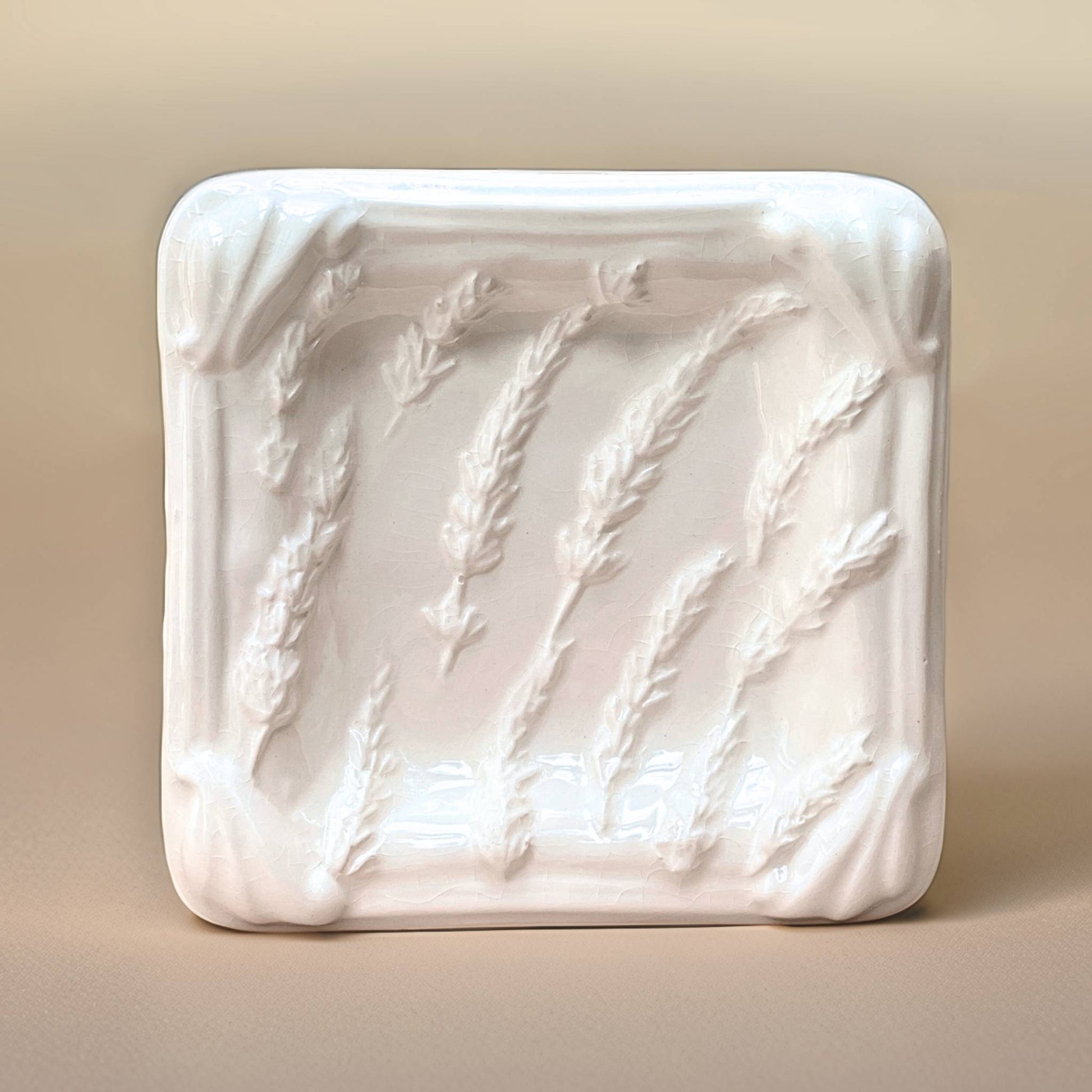 Lavender Soap Dish in White