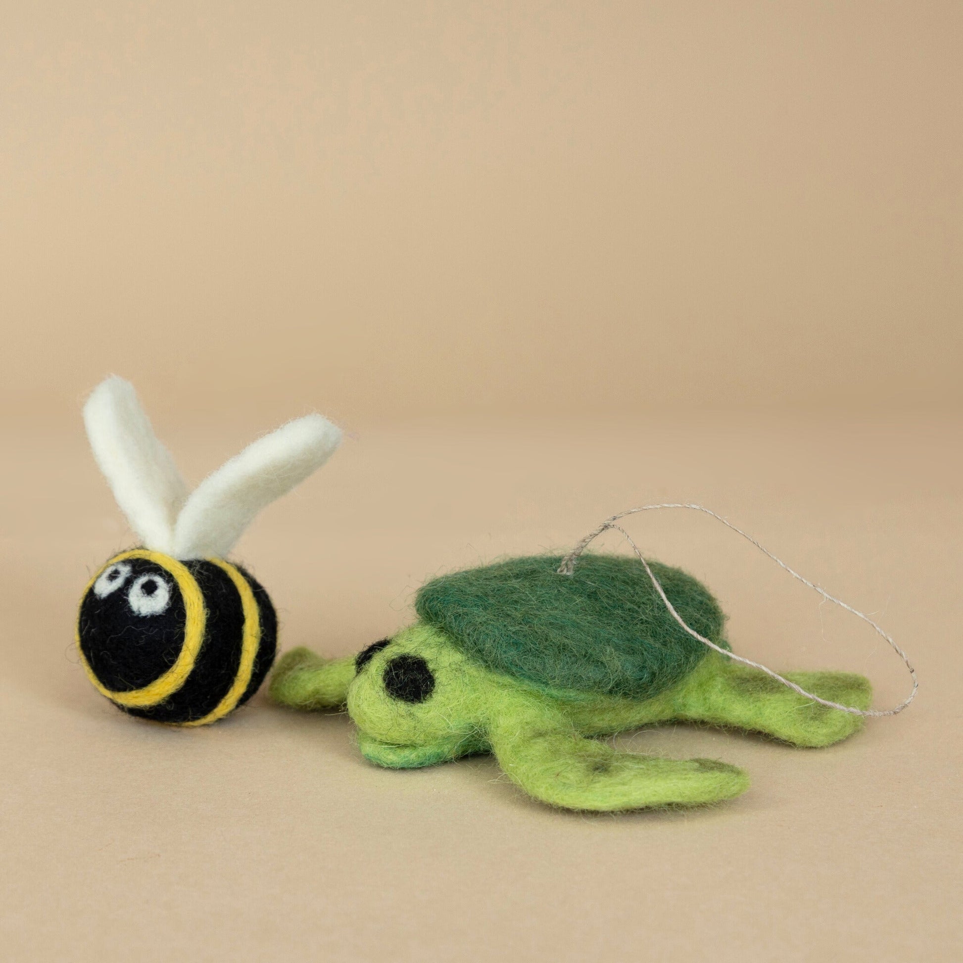 Sea Turtle Diffuser with a unique bee and sea turtle motif, perfect for adding coastal charm to your space.